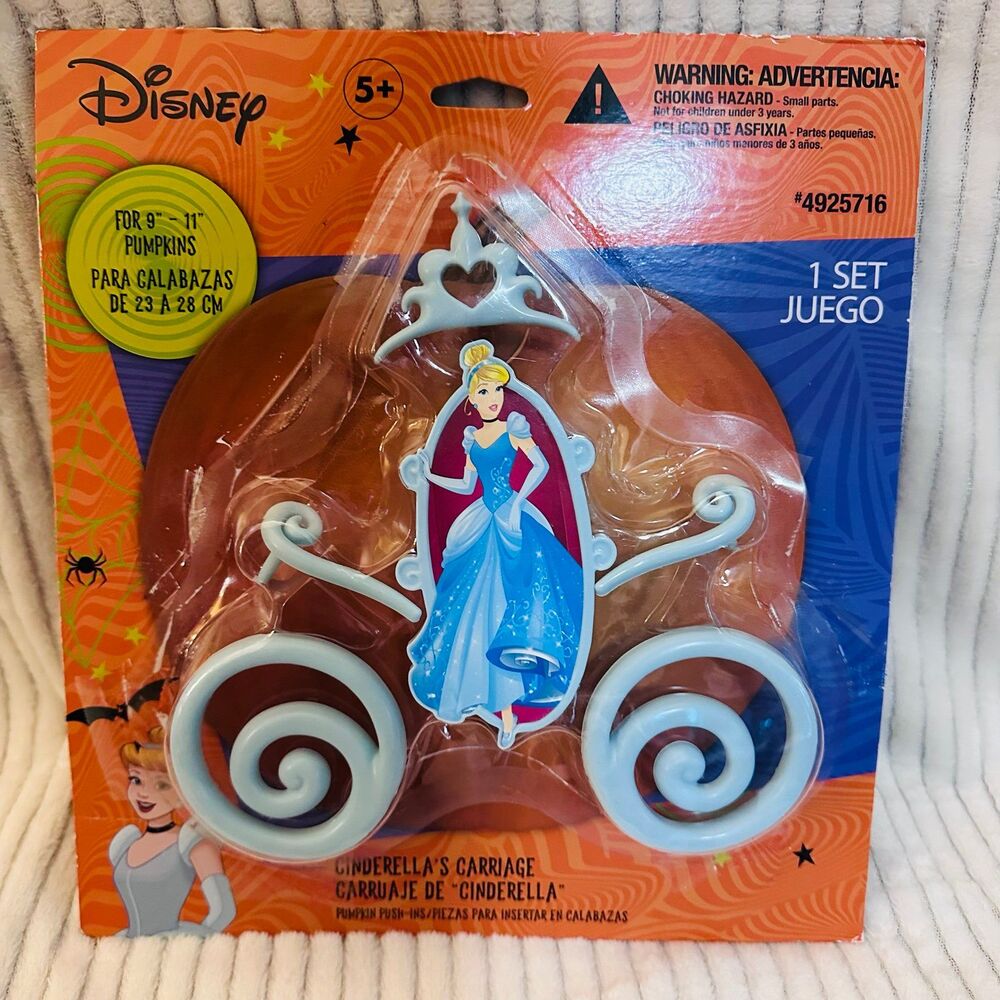 Halloween Pumpkin Push In
Decorating Kit -Cinderella